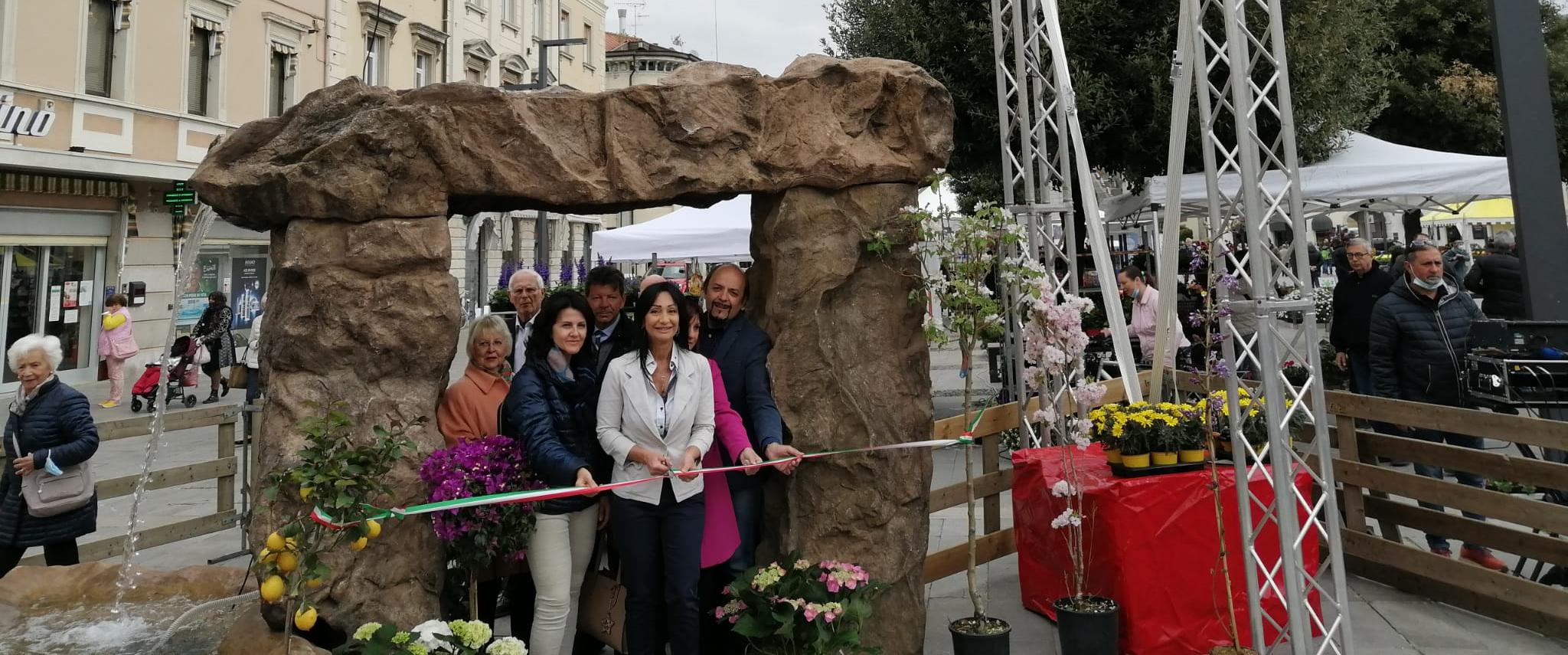 Immagine per Taglio del nastro per Monfalcone in fiore, colori e piante fino al 25 aprile